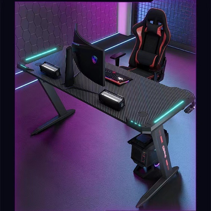 طاولة ألعاب بإضاءة محيطية من أ - مراجعة Esports Gaming Cafe وسعره